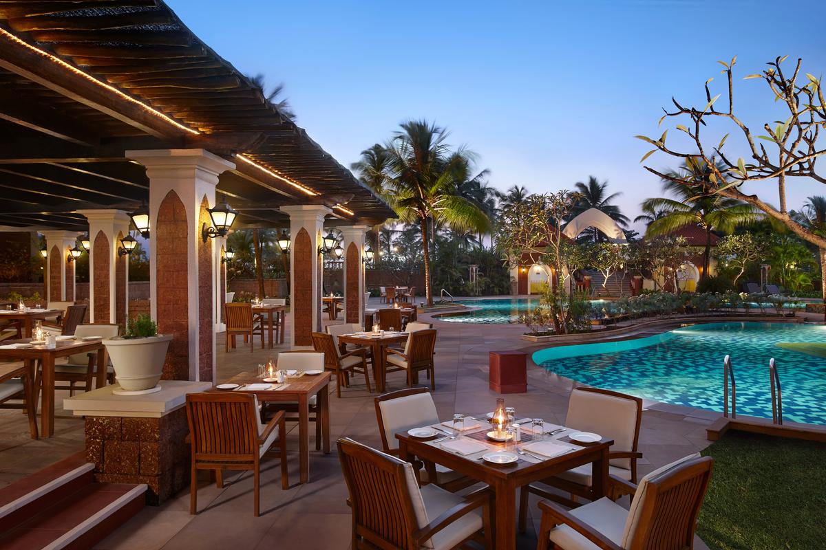 Caravela Beach Resort Goa Restaurant