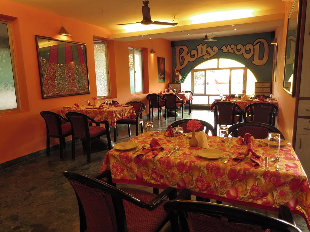 Silken Sands Hotel Goa Restaurant