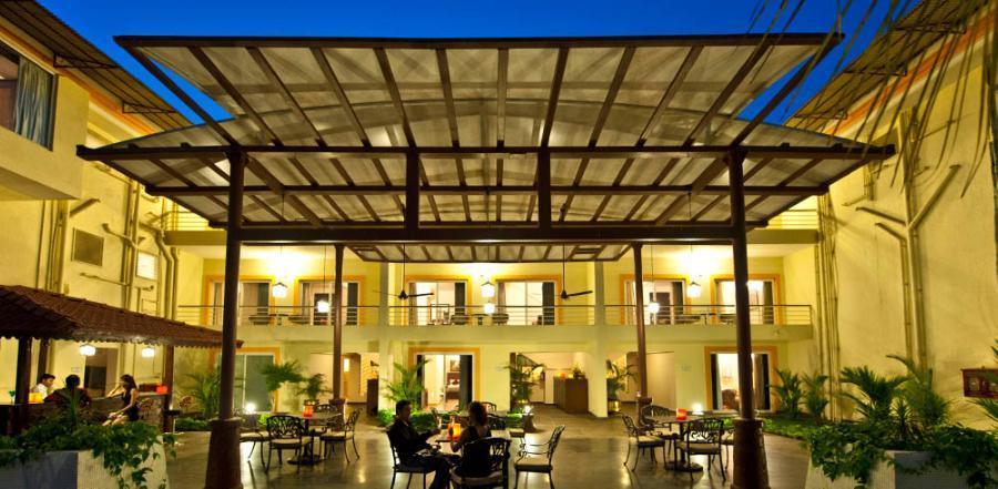 Deltin Palms Riverfront Hotel Goa Restaurant