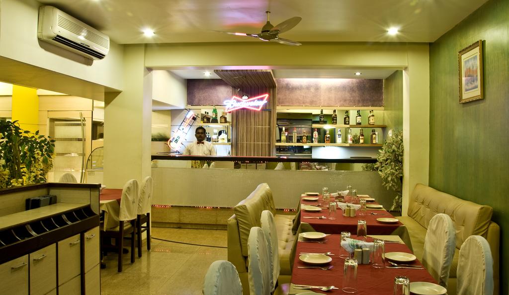Green Park Hotel Goa Restaurant