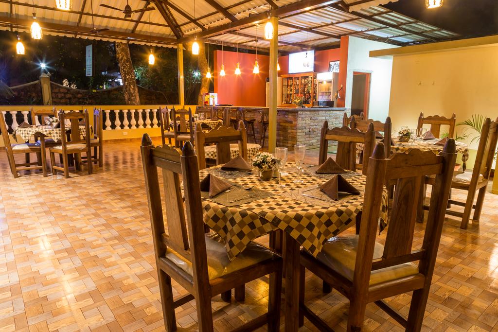 Cochichos Resort Goa Restaurant