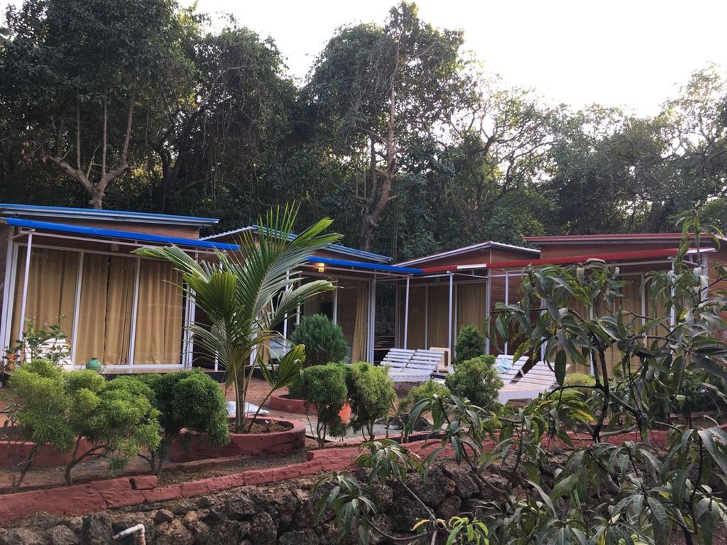 Curlies Guest House Goa
